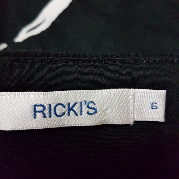 Skirt - Picture 3 of 3